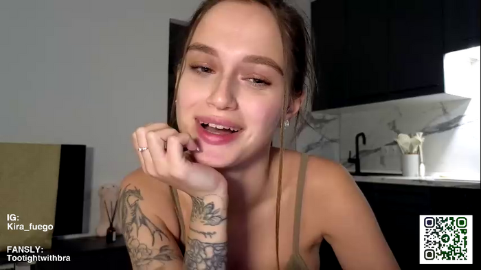 tootightwithbra