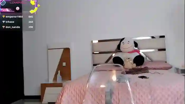 2025/05/05/chaturbate-allisonpalmer-17-01-56