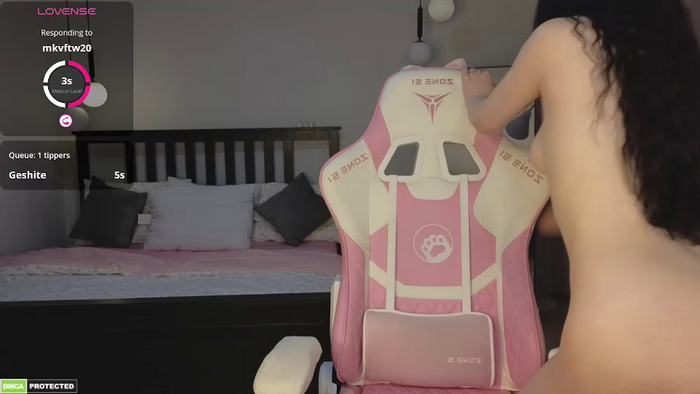 bella_hayes
