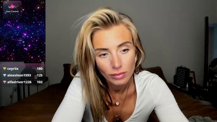 theselina_kyle