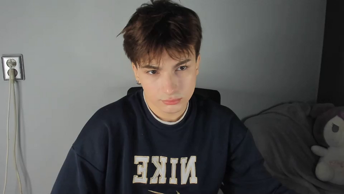 call__me_leo