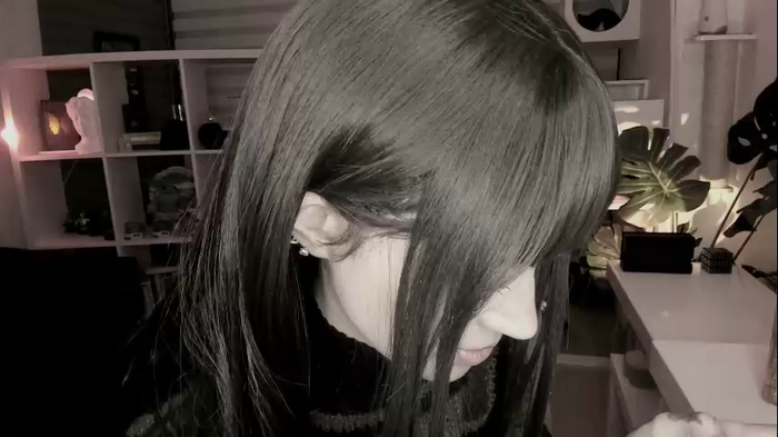 lonelly_lolly98