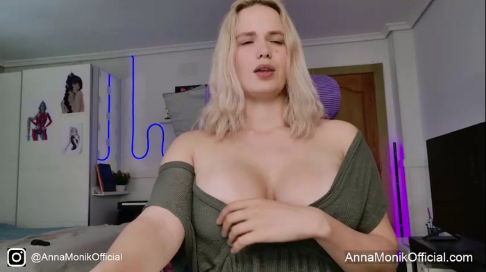 anna_monik