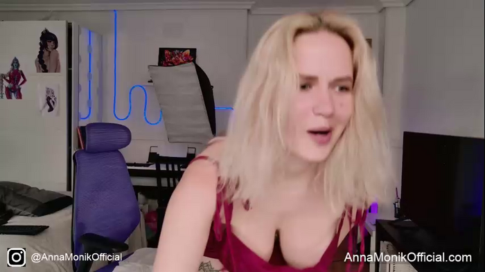 anna_monik