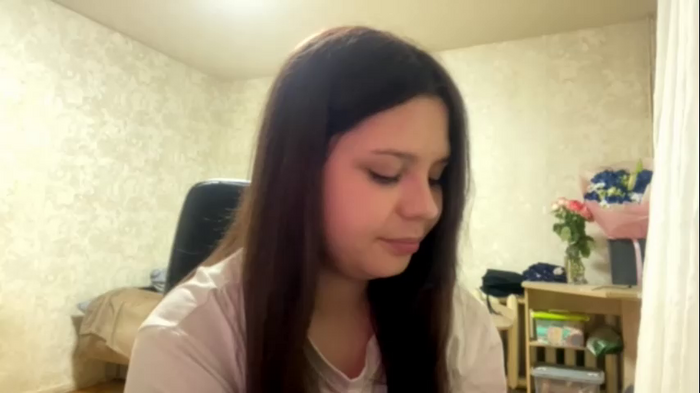 kitty_shy89