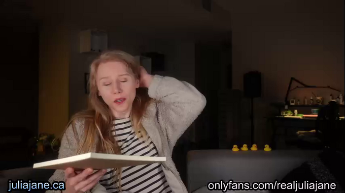 julia_jane