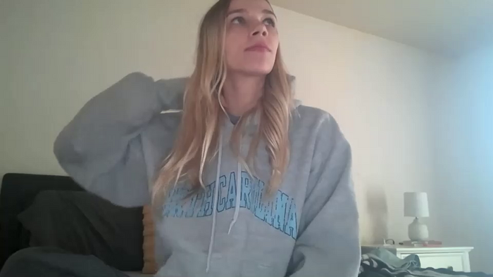 chloe_damian