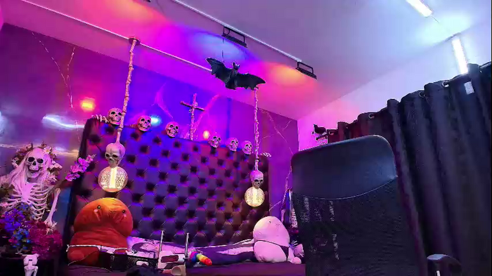 alexhoe_
