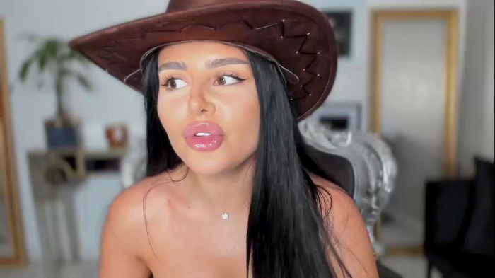 moniqueeass