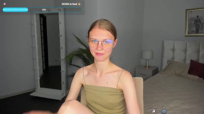 phoebepaw