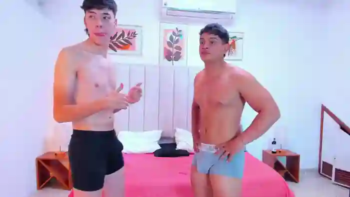 2025/08/07/chaturbate-twogirls2boys-05-24-47