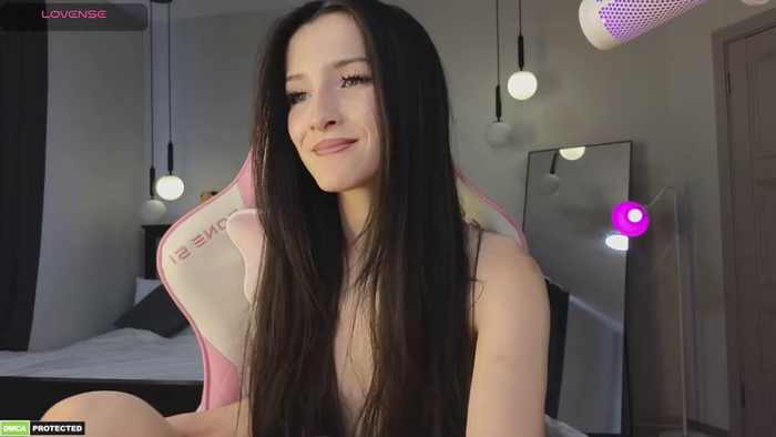 bella_hayes