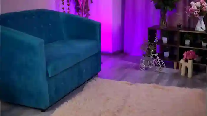 2025/08/08/chaturbate-theayanna-21-48-11