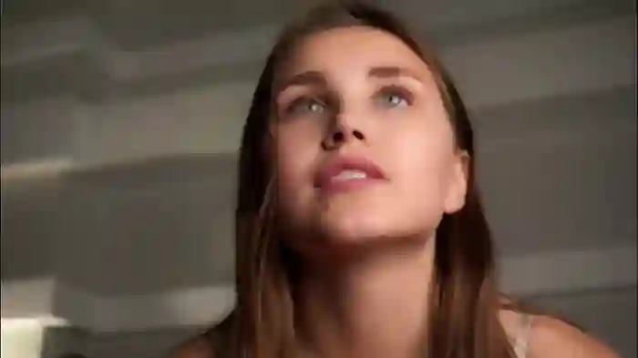 2025/08/08/chaturbate-zeldaes-05-19-26