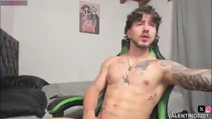 2025/08/08/chaturbate-valentino2201-03-22-20