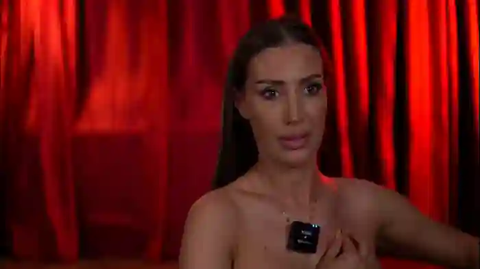 2025/08/10/chaturbate-evelyn_evyy-19-12-51