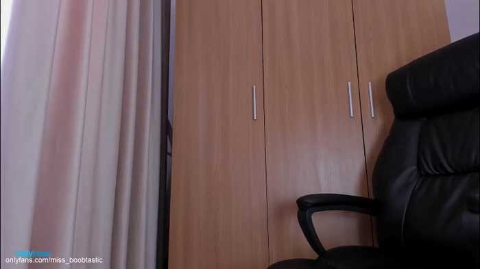 miss_boobtastic