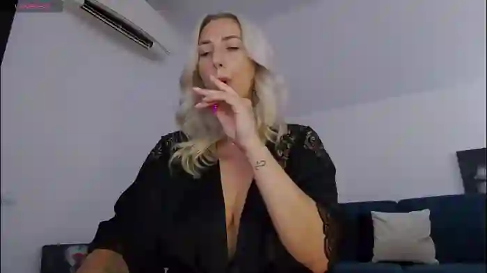 2025/08/13/chaturbate-allayah-08-30-30