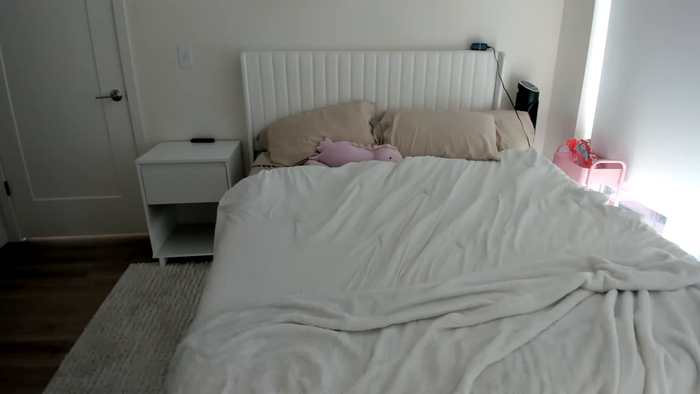 ariah_is_blonde