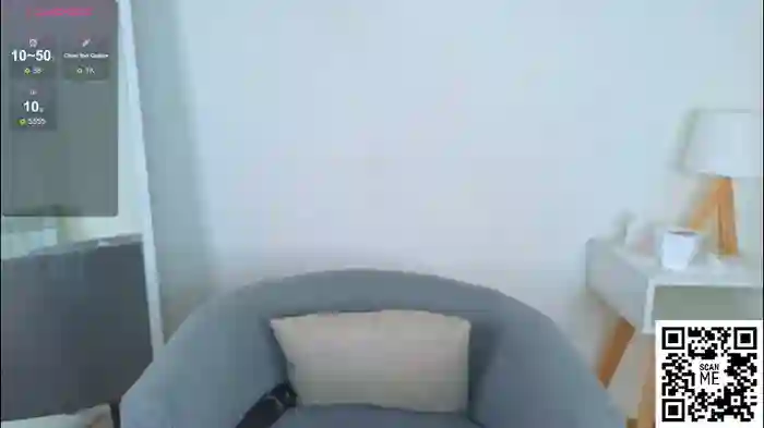 2025/08/18/chaturbate-emilyhewell-06-39-46