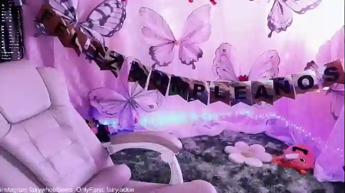 2025/08/18/chaturbate-fairywhore-20-00-32