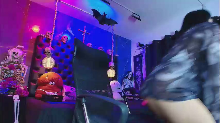 alexhoe_