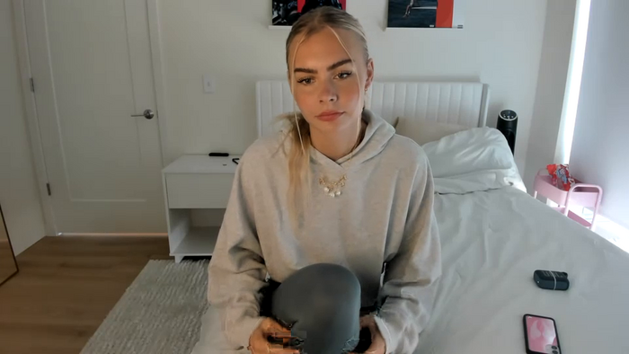ariah_is_blonde