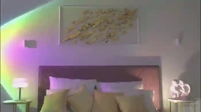 2025/08/20/chaturbate-violetta_finch-15-10-58