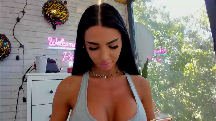 britney_charm