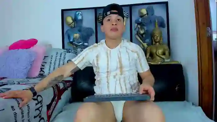 2025/08/22/chaturbate-angeline_focus-08-36-07