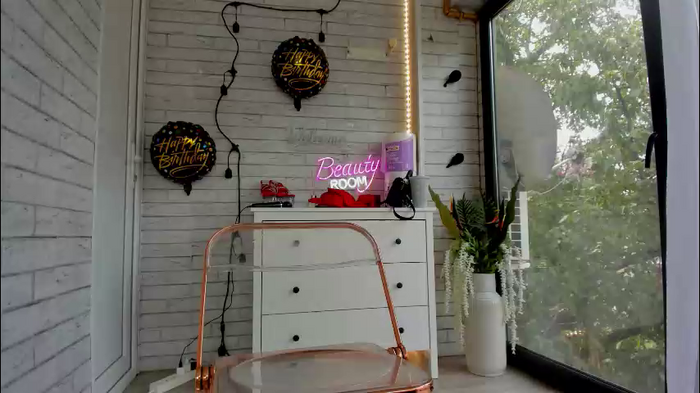 britney_charm