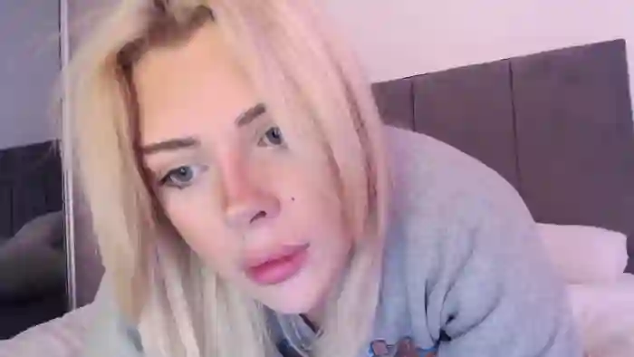 2025/08/22/chaturbate-transaubrey-21-58-48