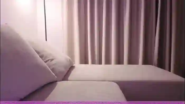 2025/08/23/chaturbate-aalliyahh-22-39-54