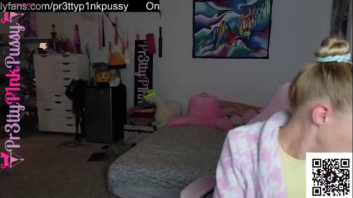 pr3ttyp1nkpussy