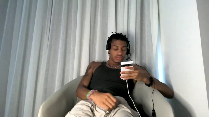 blackbulltitus