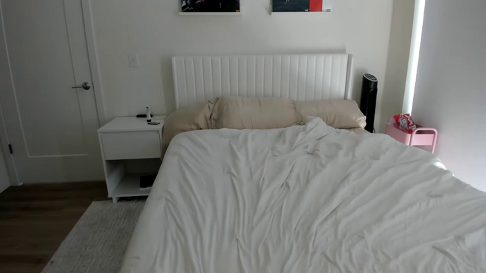 ariah_is_blonde