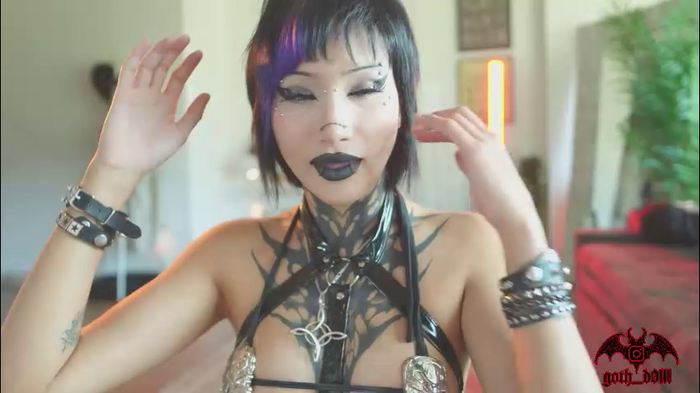 goth_dolll