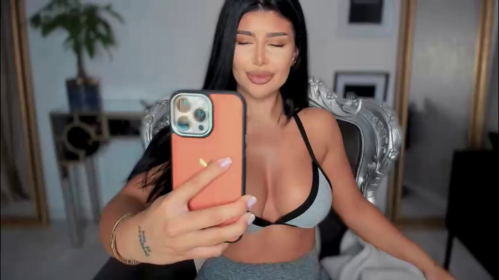 moniqueeass