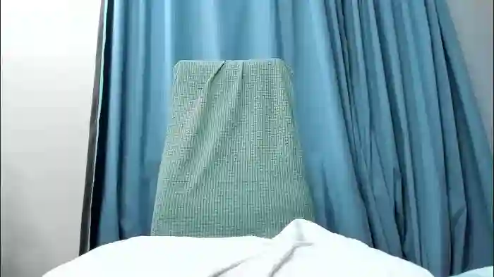 2025/08/29/chaturbate-zoey_lane-08-19-35