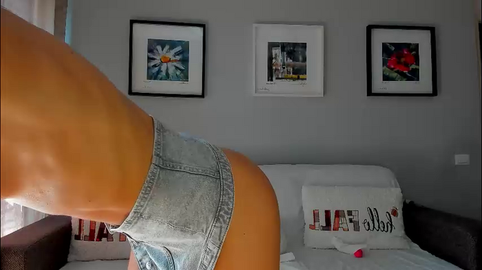 bella_hot77