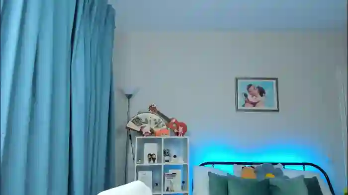 2025/08/30/chaturbate-zoey_lane-08-02-56