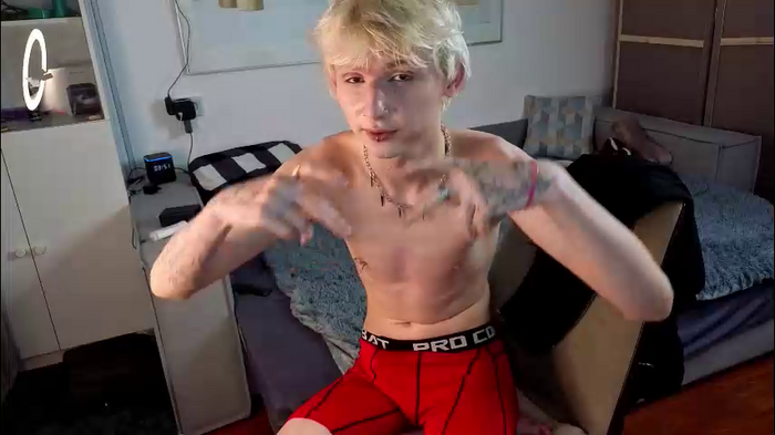 kessy_white