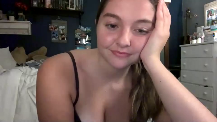 brunettebaby040
