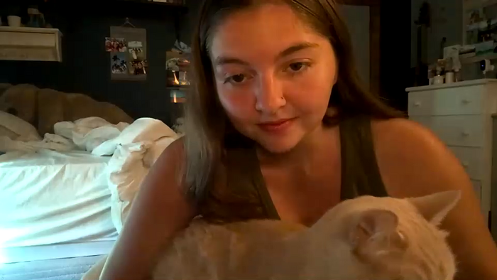 brunettebaby040