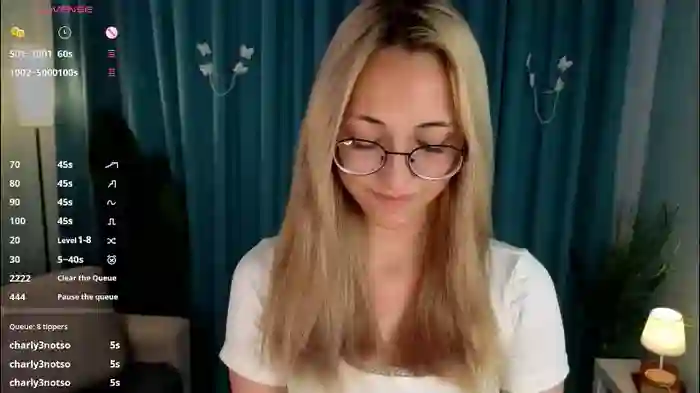 2025/09/02/chaturbate-radi_rose-00-28-44