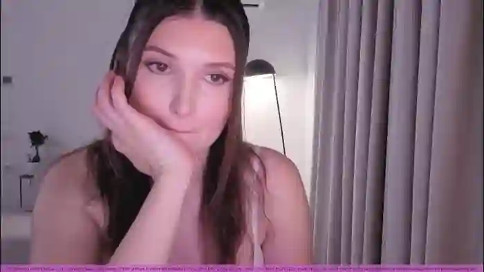 2025/09/03/chaturbate-aalliyahh-20-43-20