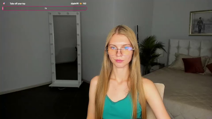 phoebepaw