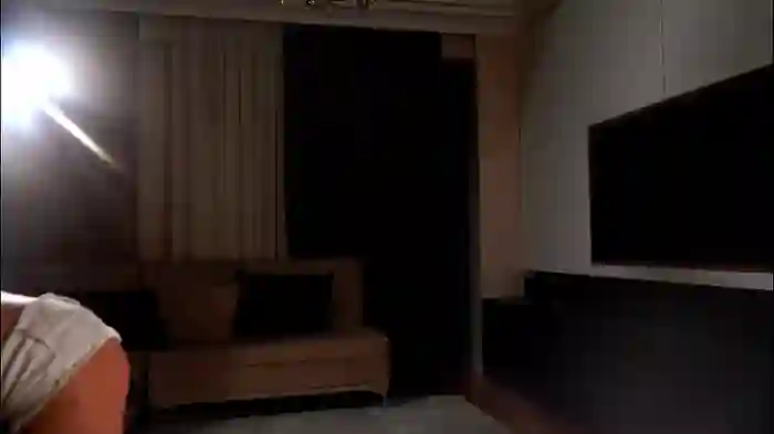 2025/09/04/chaturbate-shiningstarrr-00-11-38