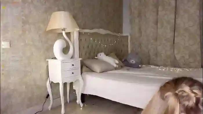 2025/09/04/chaturbate-truuuly_yours-20-49-56