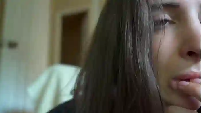 2025/09/05/chaturbate-rosykindred-21-15-41
